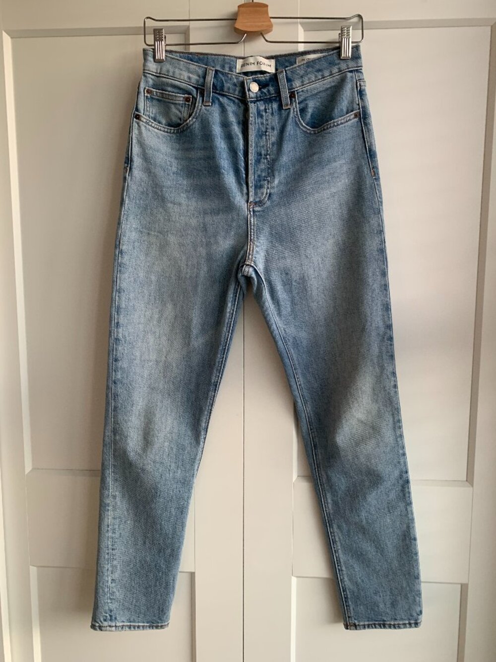 Denim Forum The YOKO High Rise Slim Jean size 28